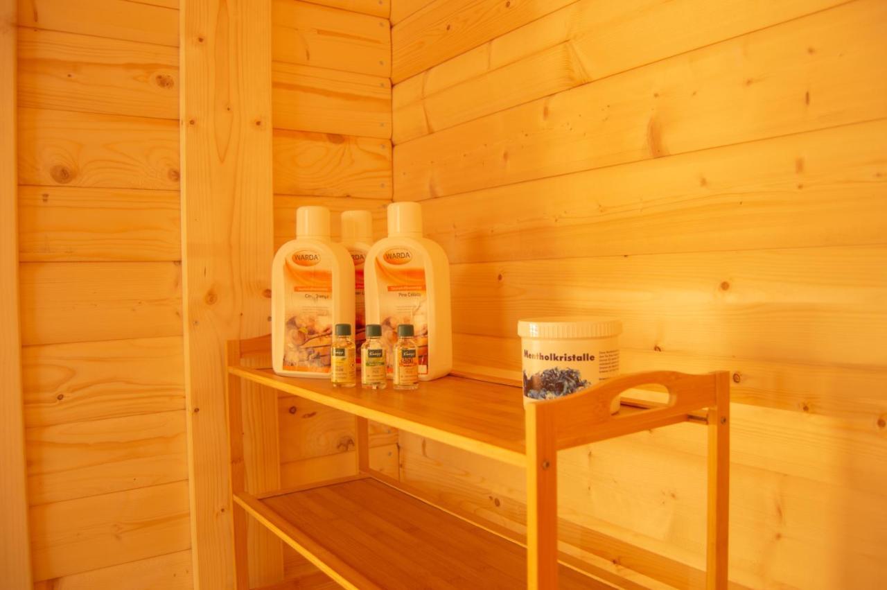 Wellnessoase Mitten In Der Wasserfallstadt Triberg Triberg im Schwarzwald Εξωτερικό φωτογραφία