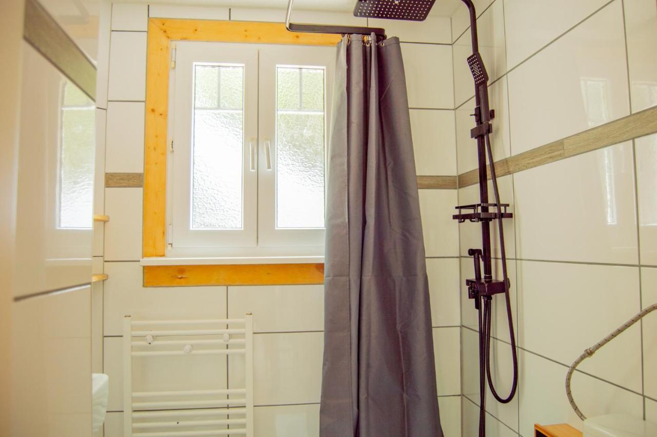 Wellnessoase Mitten In Der Wasserfallstadt Triberg Triberg im Schwarzwald Εξωτερικό φωτογραφία